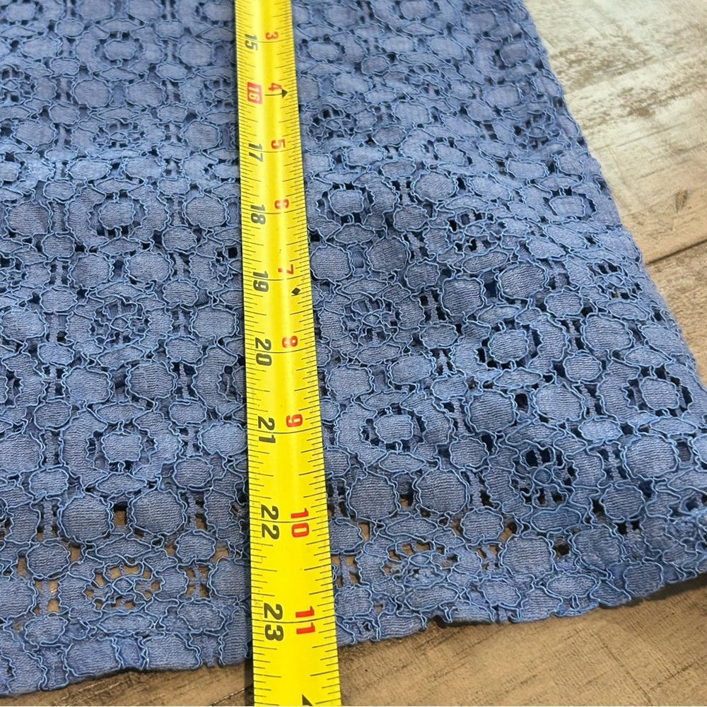 Banana Republic Lacey Blouse Crochet Like Overlay Pretty Periwinkle Size Medium - Picture 9 of 9